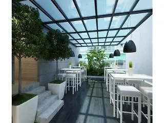 5 Footway Hotel